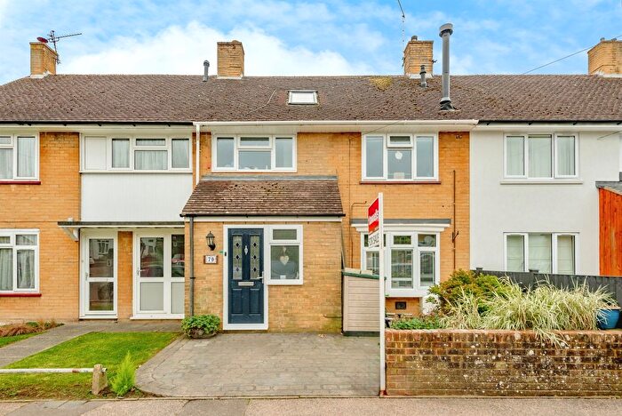 4 Bedroom Terraced House For Sale In Barrington Road, Crawley, RH10