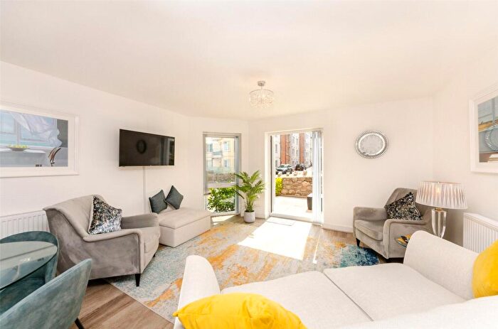 1 Bedroom Apartment For Sale In Penrhos Road, Colwyn Bay, Conwy, LL28