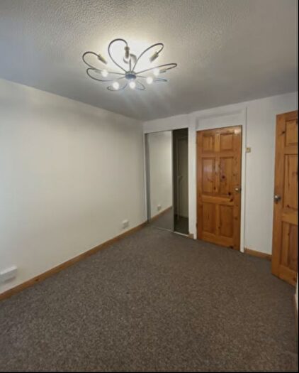 3 Bedroom Detached House To Rent In Fiennes Close, Dagenham, Essex, RM8