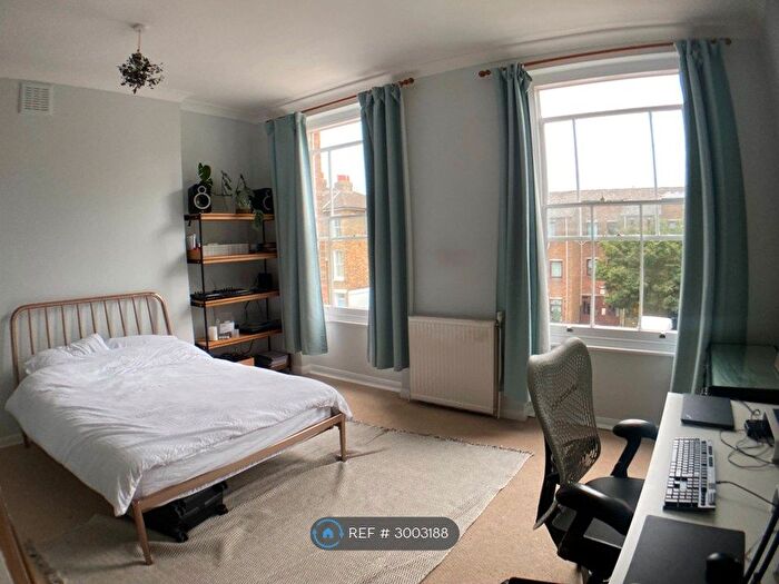 2 Bedroom Flat To Rent In London, London, N5