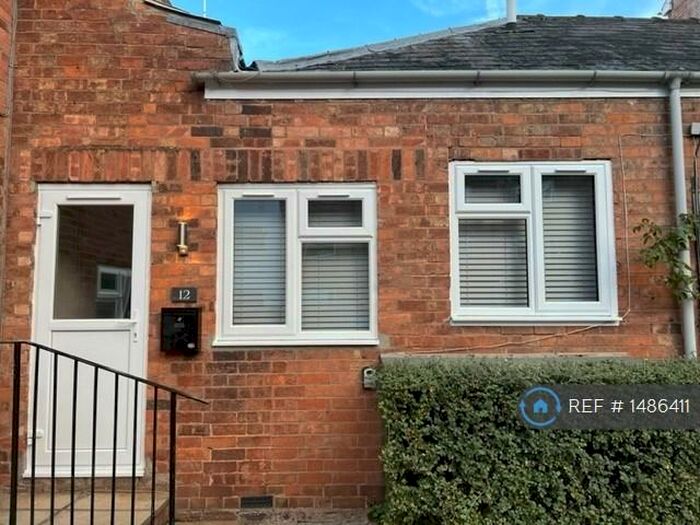 Studio To Rent In Dormer House, Leamington Spa, CV32