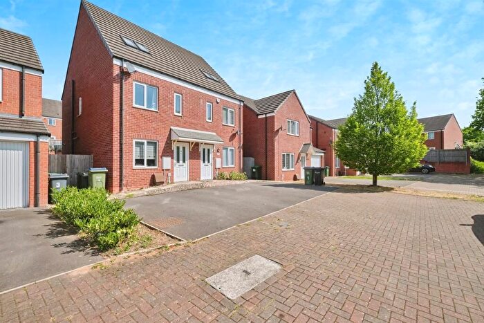 3 Bedroom Property To Rent In Larchwood Road, Walsall, WS5