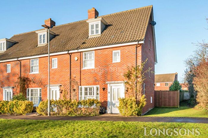 3 Bedroom Town House For Sale In Byfords Way, Thetford, IP25