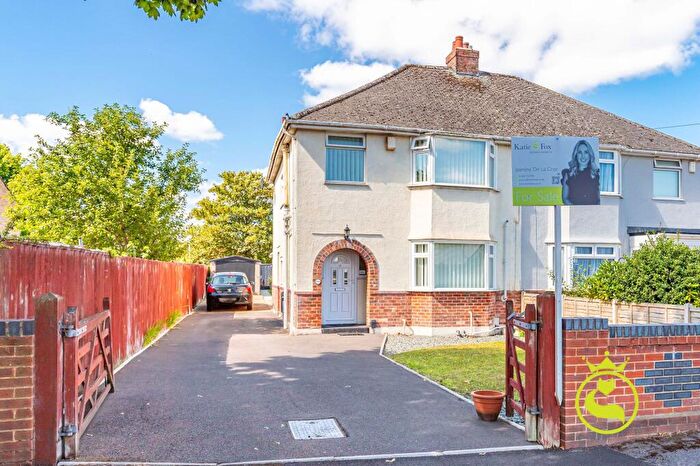 3 Bedroom Semi-Detached House For Sale In Good Road, Poole, BH12