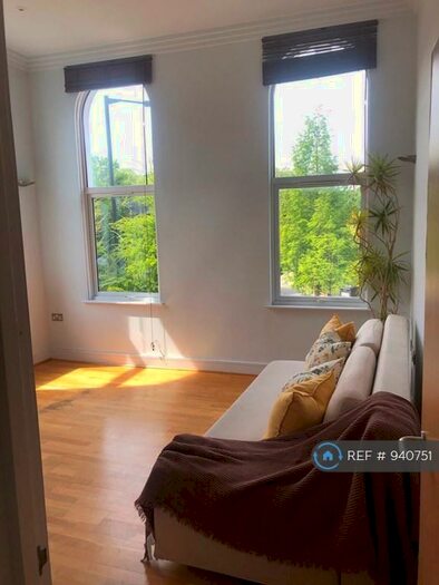 1 Bedroom Flat To Rent In Eastway, London, E9