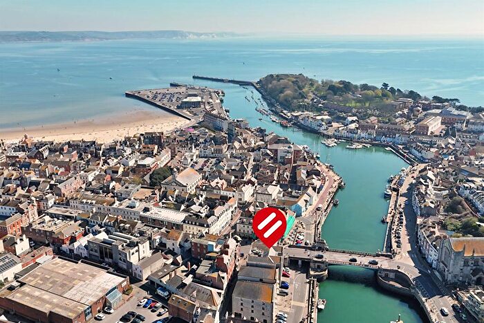 2 Bedroom Flat For Sale In Weymouth, DT4