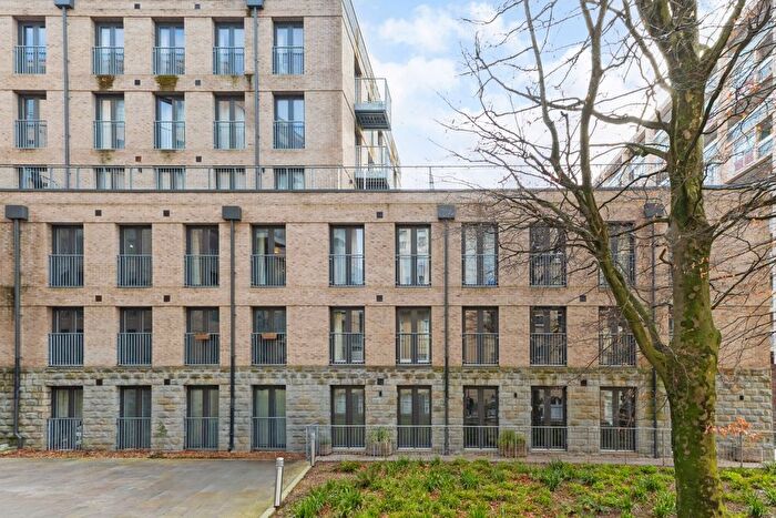 2 Bedroom Flat To Rent In French Yard, Bristol, BS1