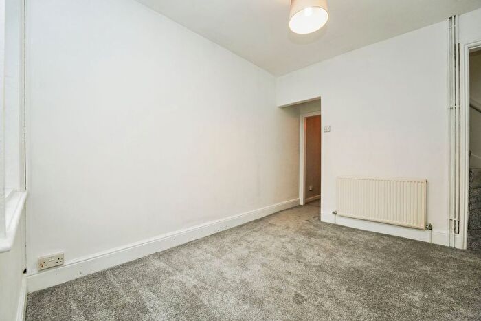 2 Bedroom Detached House For Sale In Prince Rupert Road, Worcester, Worcestershire, WR5