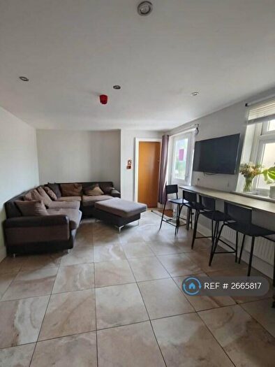 8 Bedroom Terraced House To Rent In Merthyr Street, Cathays, Cardiff, CF24