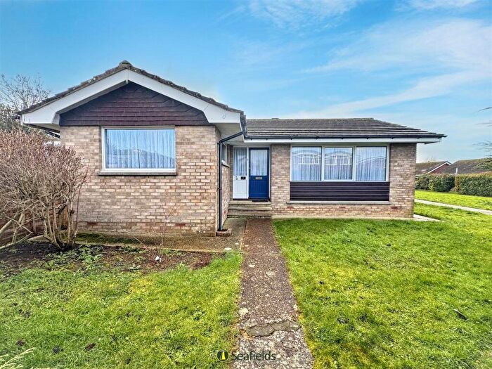 2 Bedroom Bungalow To Rent In Central WaySandownIsle Of Wight, PO36
