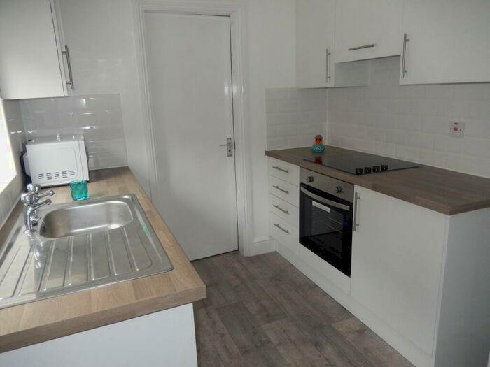 2 Bedroom House To Rent In Portland Street, Lincoln, LN5