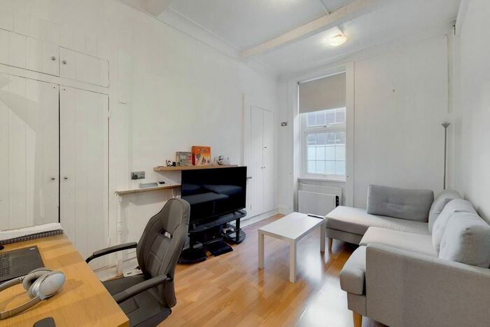 1 Bedroom Flat To Rent In Cleveland Street, Fitzrovia, London, W1T