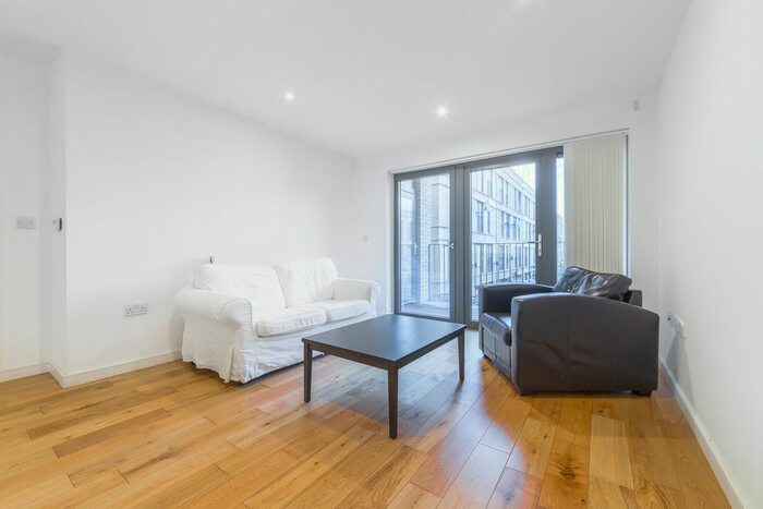 2 Bedroom Flat To Rent In Cowley Road, Oval Quarter, Oval, London, SW9