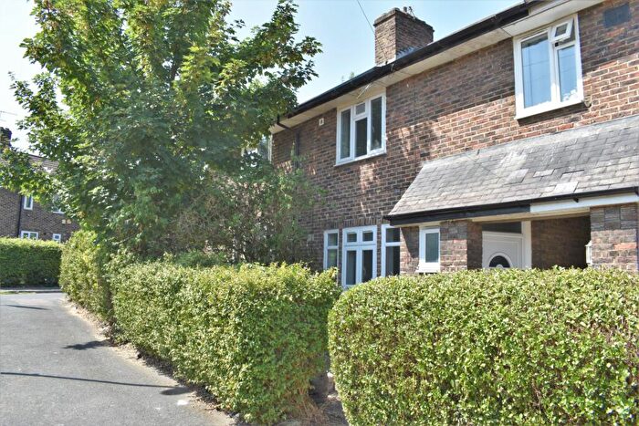 2 Bedroom Terraced House To Rent In Playgreen Way, SE6