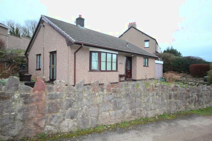 2 Bedroom Detached Bungalow For Sale In Tan Y Graig Road, Llysfaen, Colwyn Bay, LL29