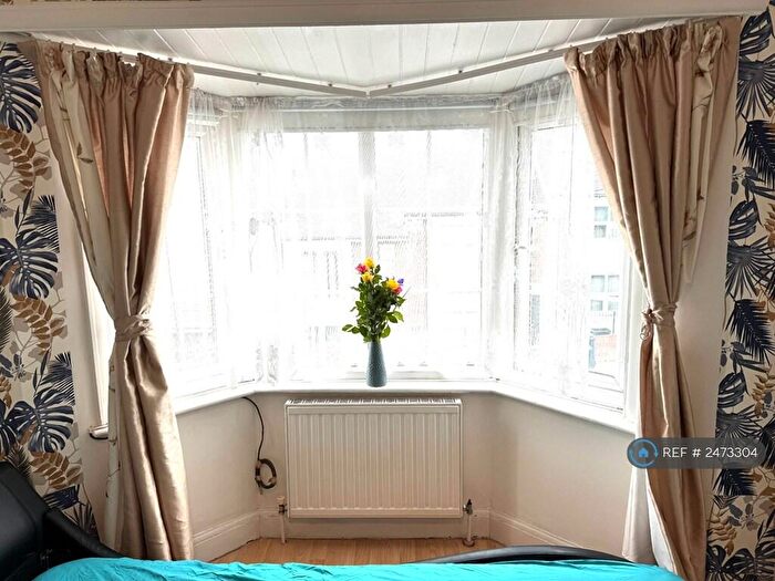 1 Bedroom Terraced House To Rent In Coombe Road, Brighton, BN2