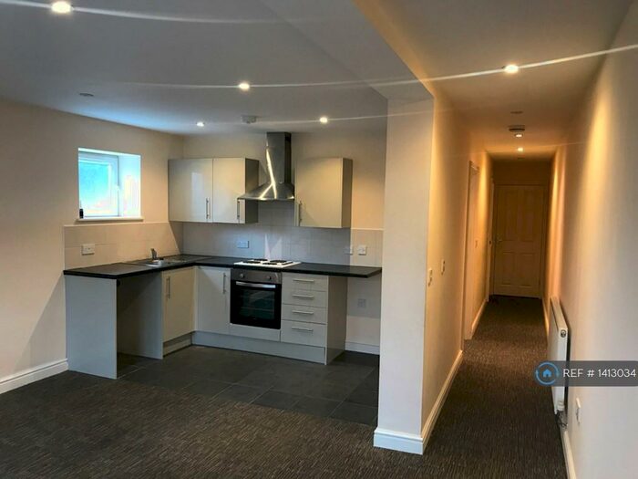 1 Bedroom Flat To Rent In R/O - Chatham Hill, Chatham, ME5