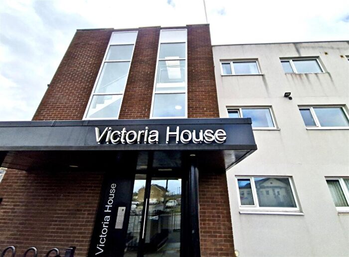 1 Bedroom Flat To Rent In Victoria Road, Bradford, BD2