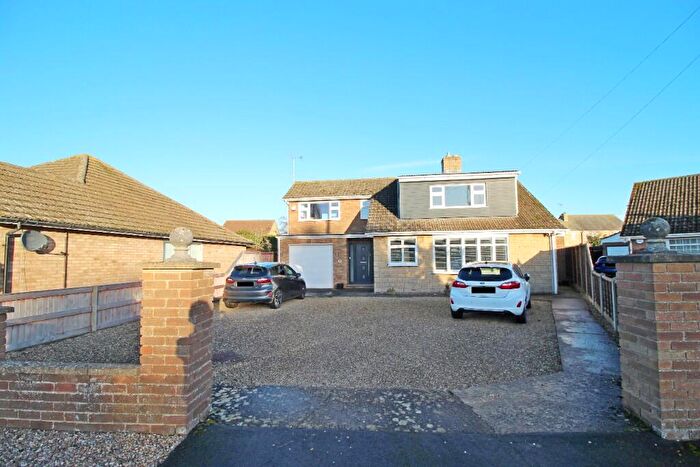 4 Bedroom Detached House For Sale In Hyde Gardens, Langtoft, PE6