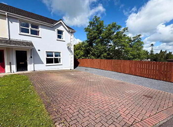 3 Bedroom Semi-Detached House For Sale In Cairn Grove, Newry, BT34