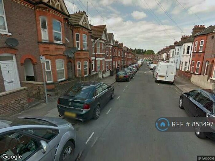 Studio To Rent In Lyndhurst Road, Luton, LU1