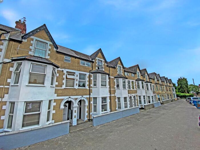 1 Bedroom Flat To Rent In Ely Road, Cardiff, CF5