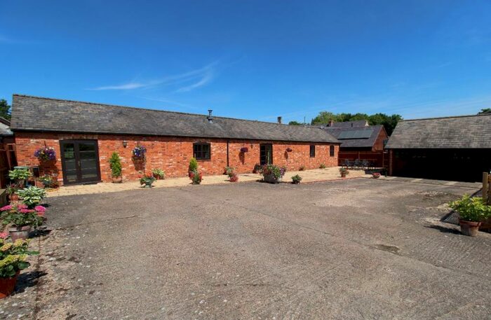 3 Bedroom Barn Conversion For Sale In Cherry Tree Cottage Olney, MK46