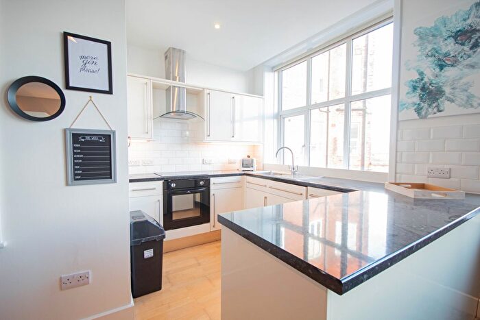 1 Bedroom Studio To Rent In Ferensway, Hull, HU2