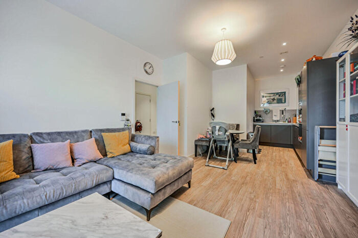 2 Bedroom Flat For Sale In Lyall House, Shipbuilding Way, East Ham, London, E13