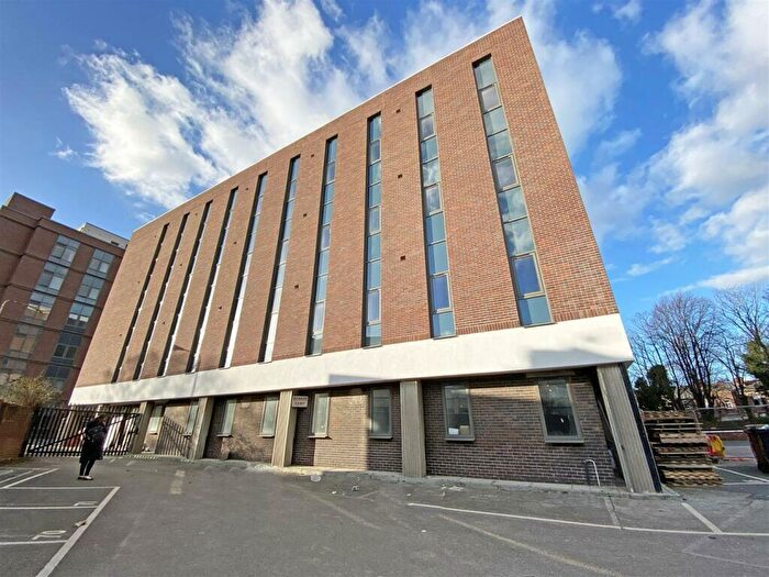 1 Bedroom Apartment For Sale In Crosby Road North, Waterloo, Liverpool, Merseyside, L22