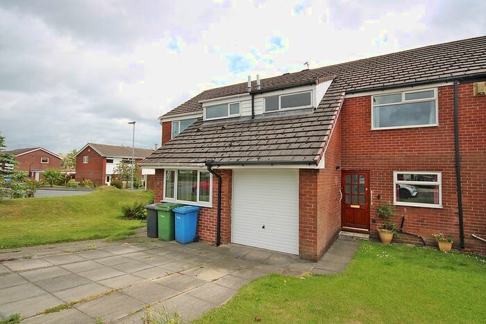 3 Bedroom Mews House To Rent In Mullion Grove, Padgate, Warrington, WA2