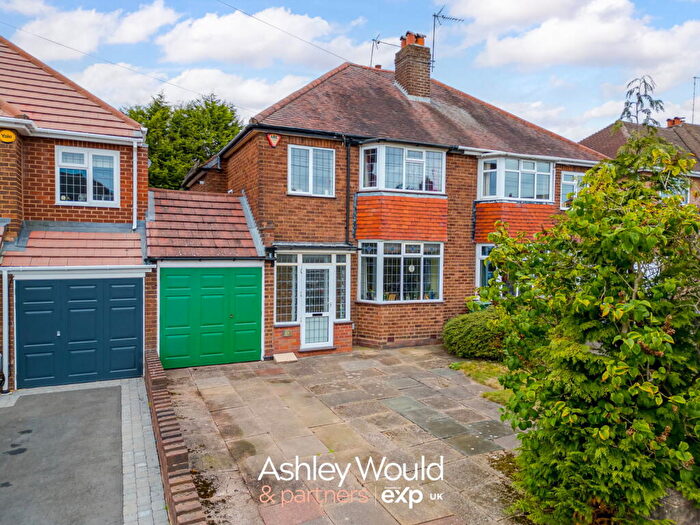 3 Bedroom Semi Detached House For Sale In Stuart Road, Halesowen, B62