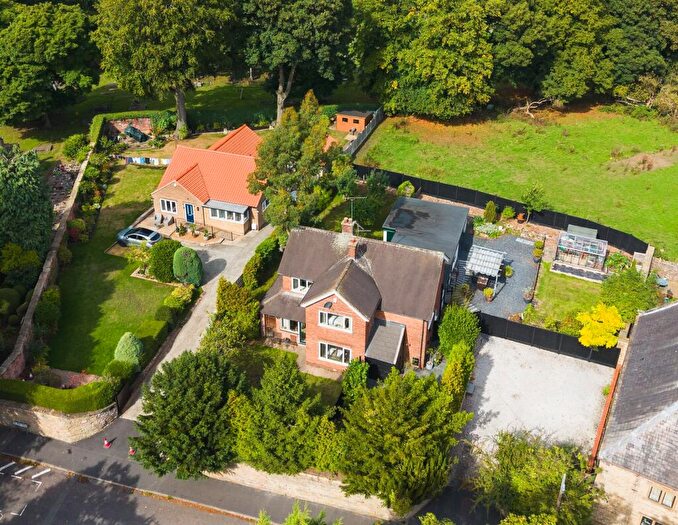 4 Bedroom Detached House For Sale In Church Street, Barlborough, S43