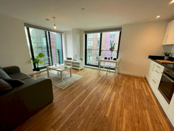 2 Bedroom Flat To Rent In Aire, Cross Green Lane, LS9