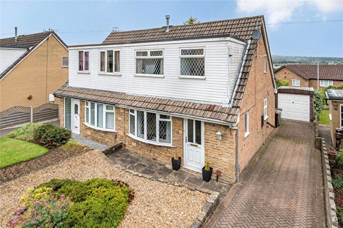 3 Bedroom Semi-Detached House For Sale In Well Garth View, Bramley, Leeds, LS13
