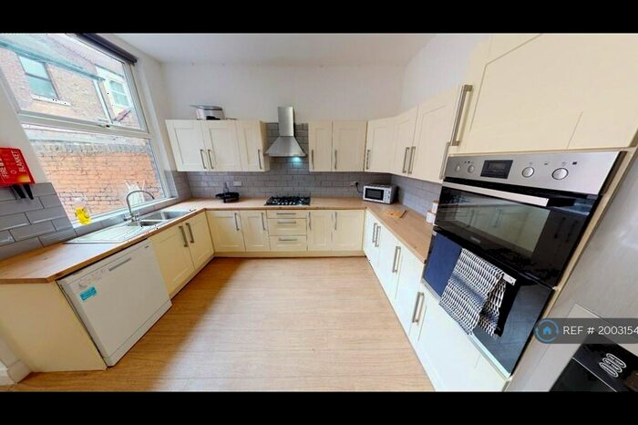 9 Bedroom Terraced House To Rent In Norwich Road, Liverpool, L15