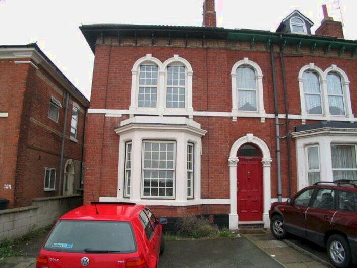 Studio To Rent In -, DE22