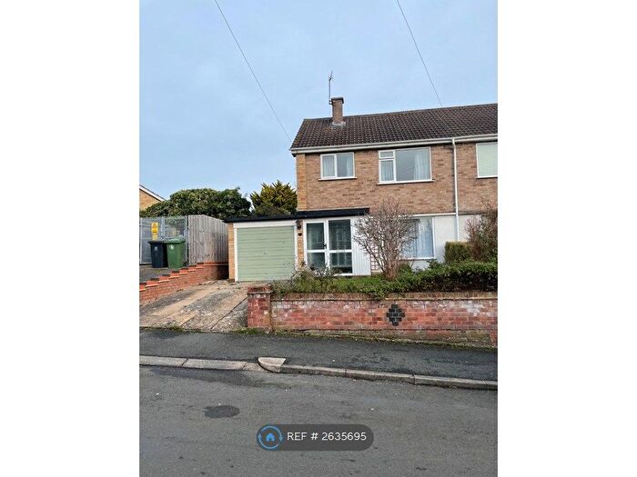 3 Bedroom Semi-Detached House To Rent In Shelbourne Road, Stratford-Upon-Avon, CV37