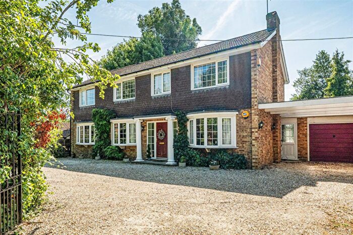 5 Bedroom Detached House For Sale In Eversley Road, Arborfield Cross, Berkshire, RG2
