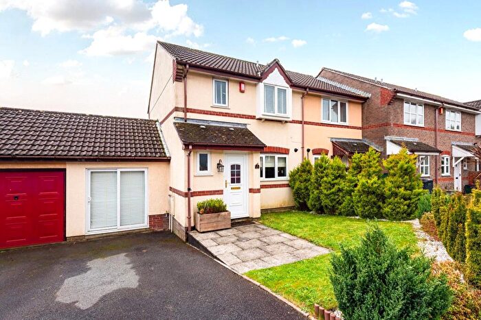 4 Bedroom End Of Terrace House For Sale In Raleigh Road, Woodlands, Ivybridge, Devon, PL21