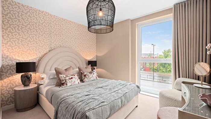 Studio For Sale In Plumstead Road, London, SE18