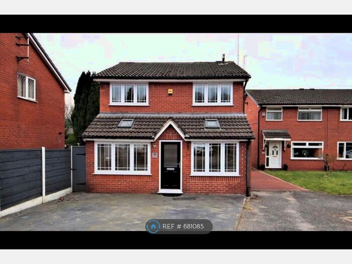 3 Bedroom Detached House To Rent In Armitage Close, Middleton, Manchester, M24