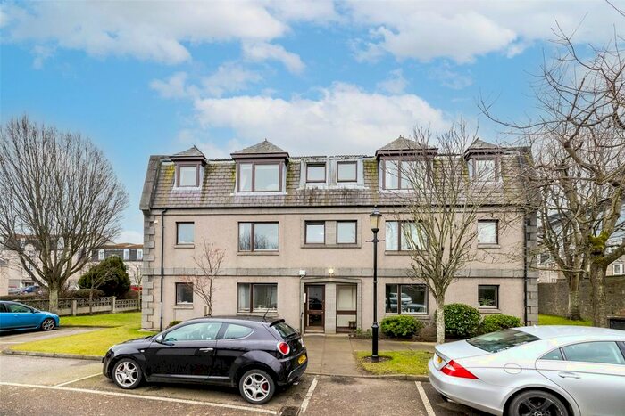 2 Bedroom Flat To Rent In E Hardgate, Aberdeen, AB11