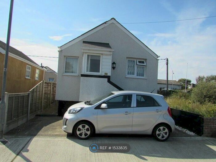 1 Bedroom Bungalow To Rent In Swift Avenue, Jaywick, Clacton-On-Sea, CO15