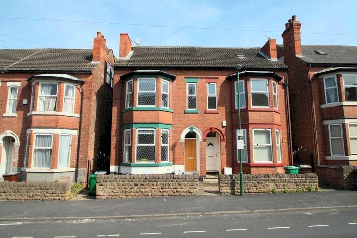 5 Bedroom Terraced House To Rent In Kimbolton Avenue, Nottingham, NG7