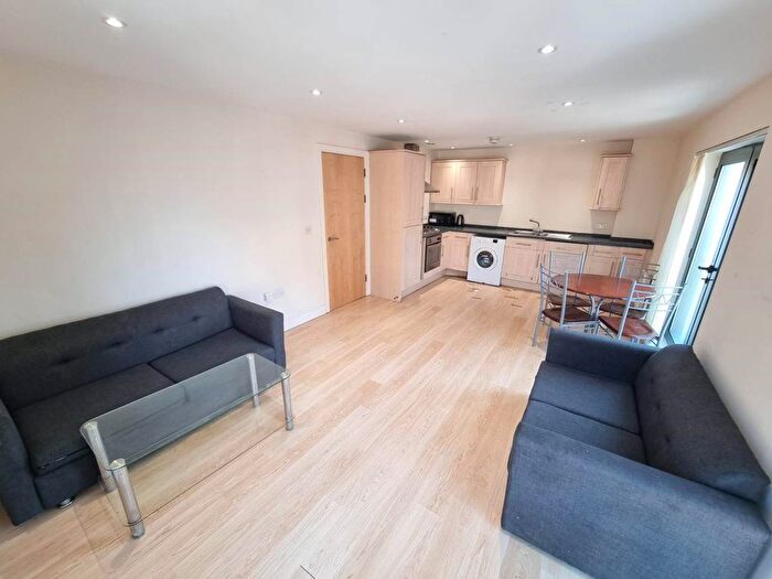 2 Bedroom Flat To Rent In The Empress, Sunbridge Road, Bradford, BD1