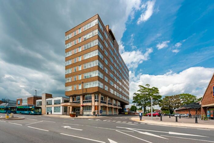 1 Bedroom Flat To Rent In Church Street, Dunstable, Bedfordshire, LU5