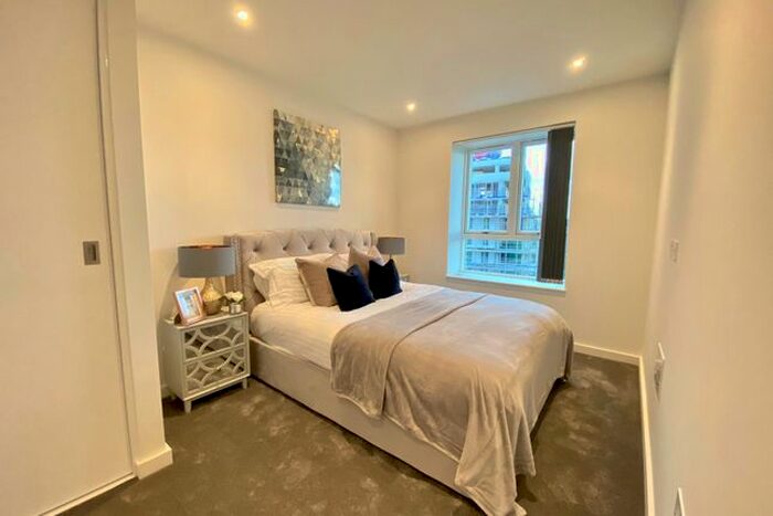 2 Bedroom Flat To Rent In Mary Neuner Road, London, N8