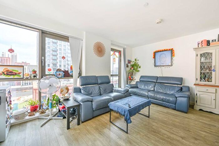 3 Bedroom Flat For Sale In Olympic Way, Wembley Park, Wembley, HA9