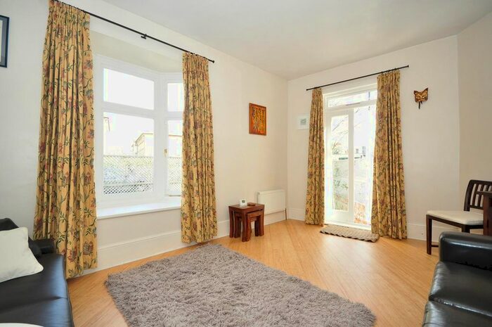 1 Bedroom Flat To Rent In Church Path, Chiswick Park, W4